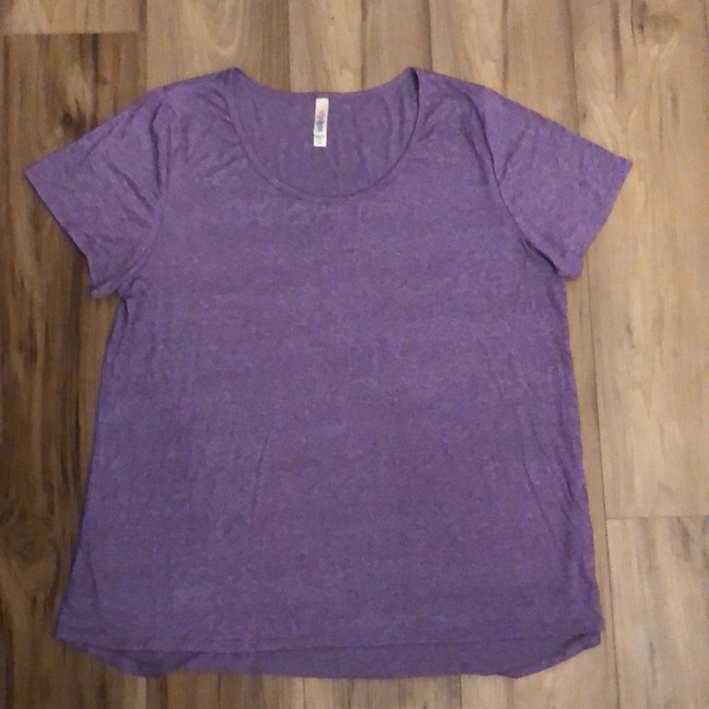LulaRoe purple tee